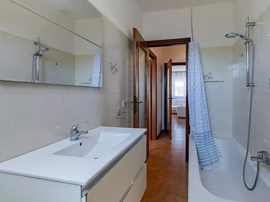 Immagine 19 di Appartamento in vendita  a San Vincenzo
