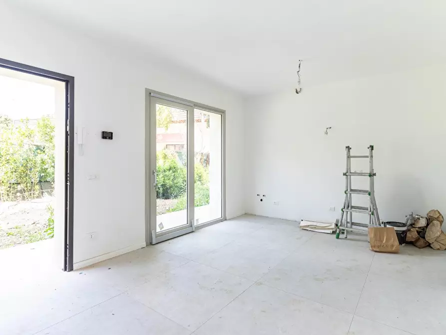 Immagine 2 di Appartamento in vendita  a Empoli
