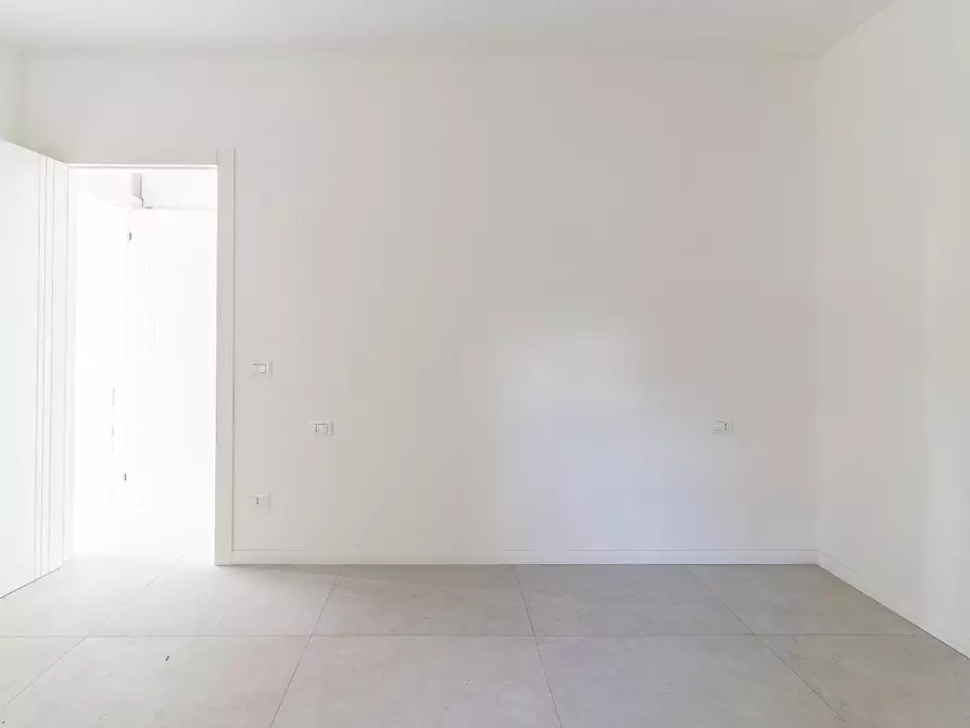 Immagine 18 di Appartamento in vendita  a Empoli
