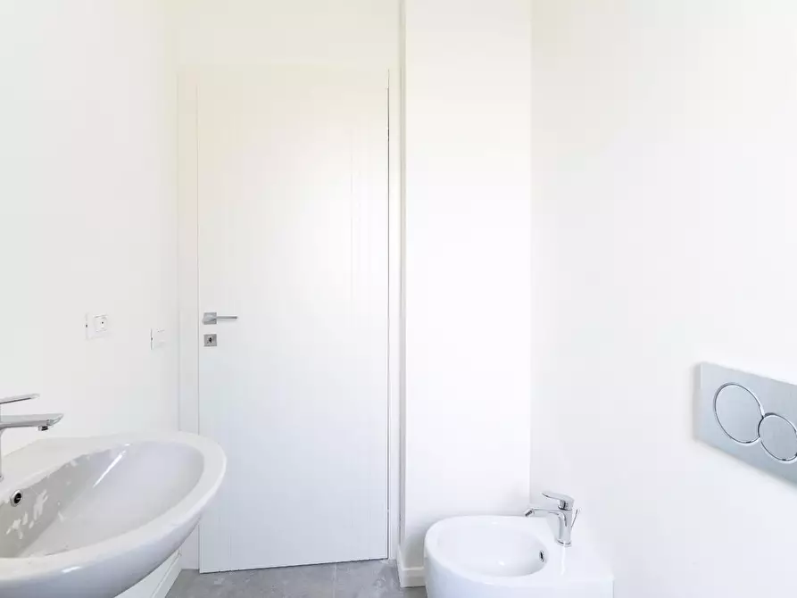 Immagine 25 di Appartamento in vendita  a Empoli