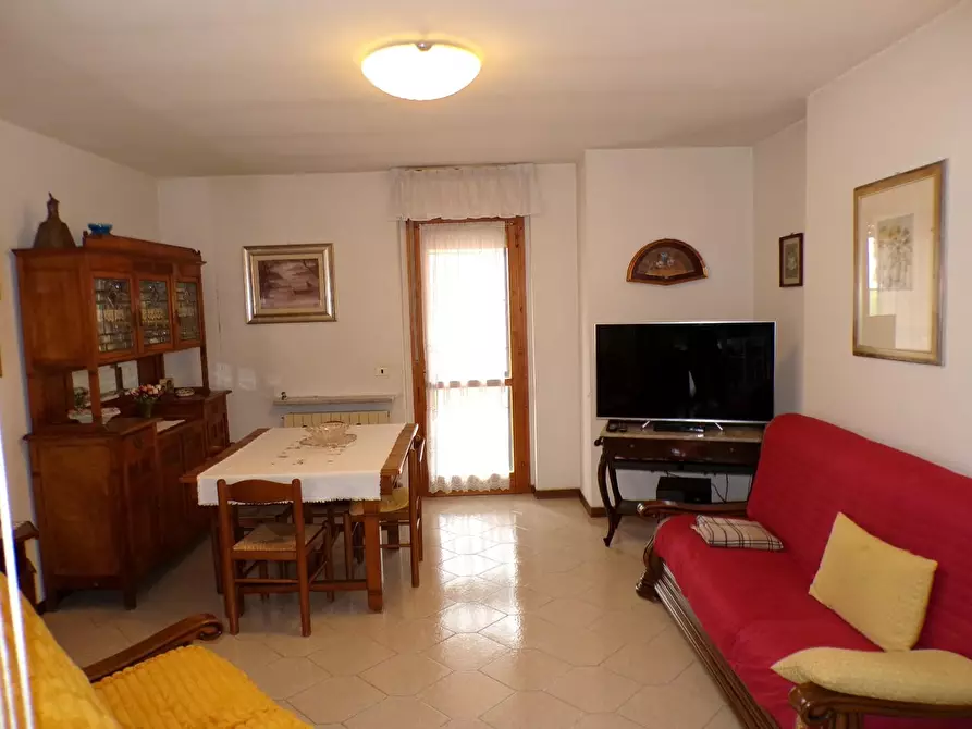 Immagine 3 di Appartamento in vendita  a Cascina