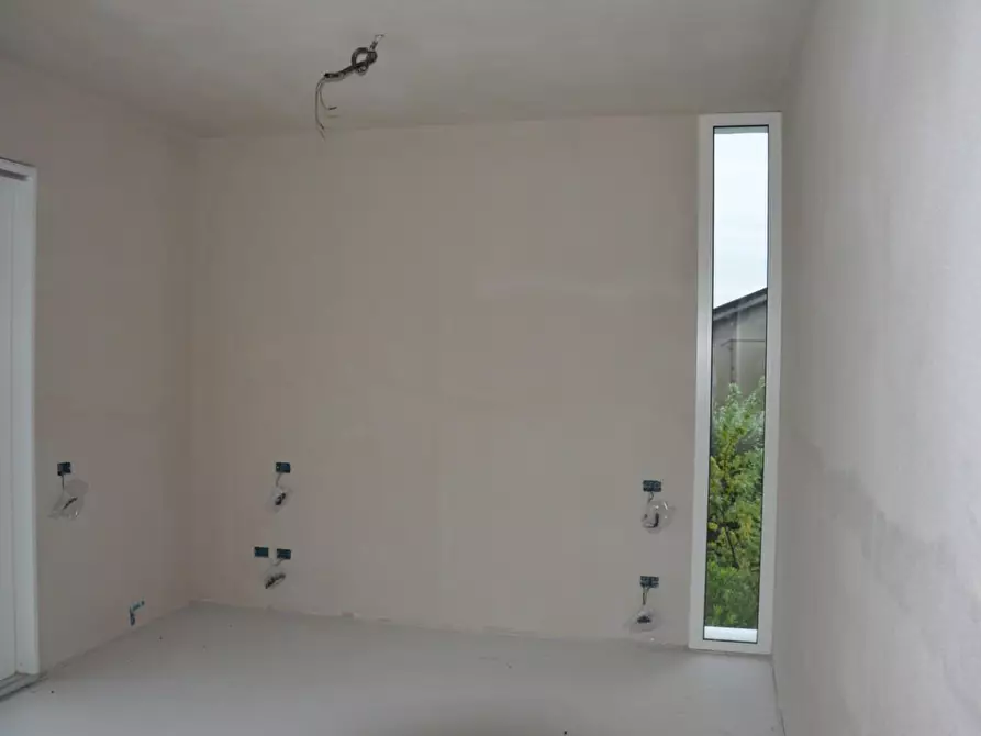 Immagine 4 di Appartamento in vendita  a Montignoso