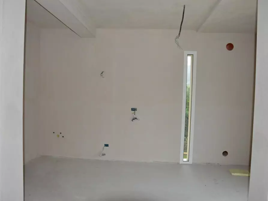 Immagine 7 di Appartamento in vendita  a Montignoso