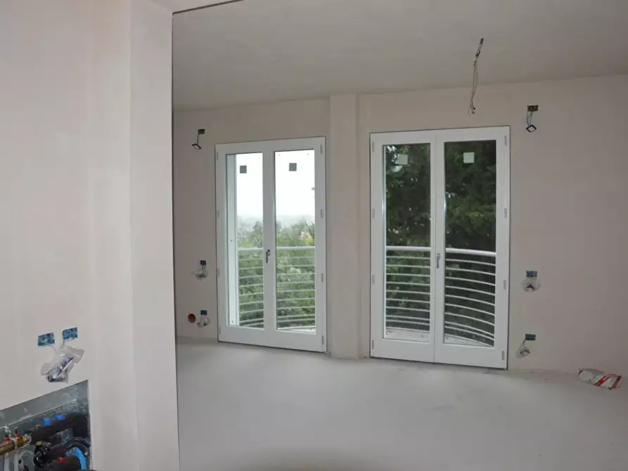 Immagine 6 di Appartamento in vendita  a Montignoso