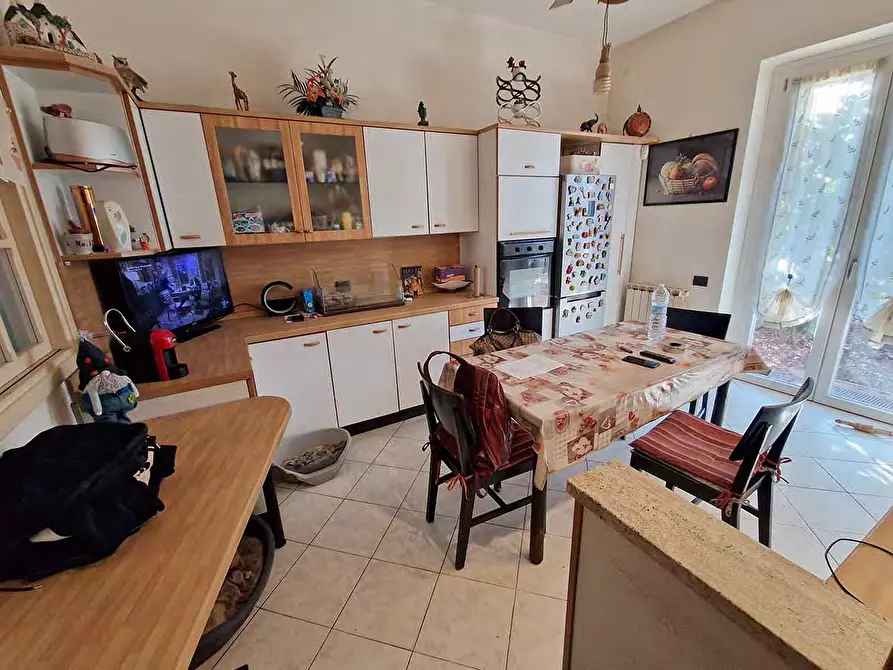 Immagine 12 di Villa in vendita  a Inveruno