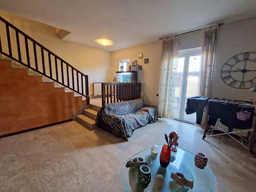Immagine 3 di Villa in vendita  a Inveruno
