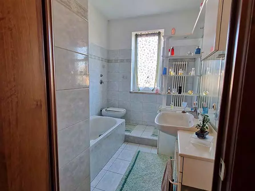 Immagine 23 di Villa in vendita  a Inveruno
