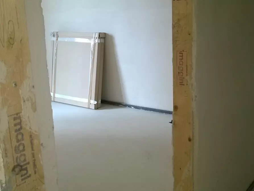 Immagine 11 di Appartamento in vendita  a Montignoso