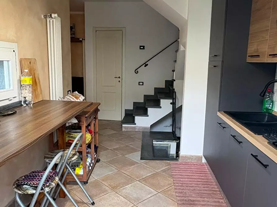 Immagine 6 di Villetta a schiera in vendita  a Massa