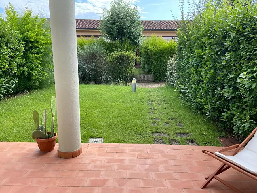 Immagine 3 di Villetta a schiera in affitto  a Montignoso