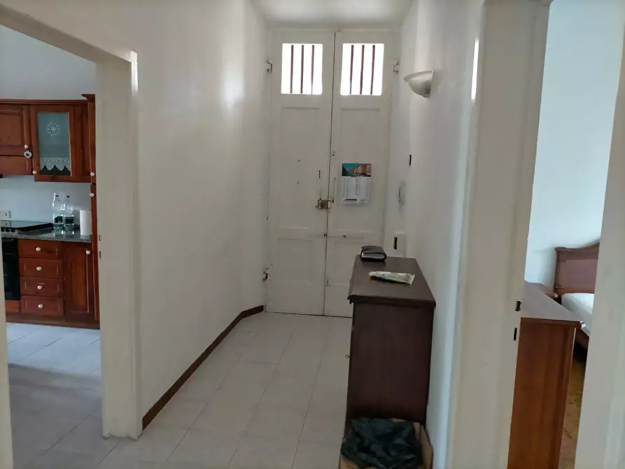 Immagine 6 di Appartamento in affitto  a Pisa