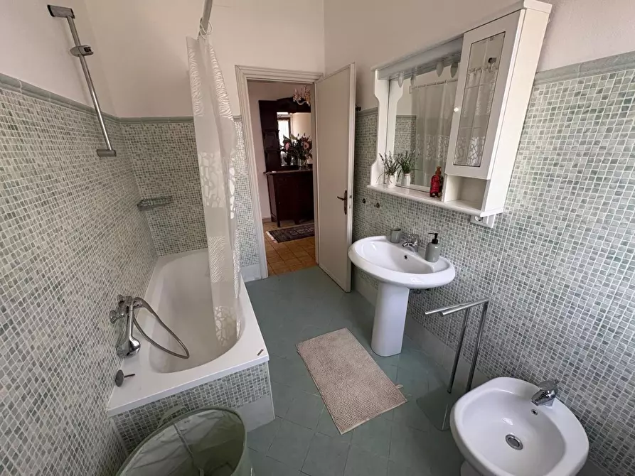 Immagine 24 di Casa bifamiliare in affitto  a Montignoso