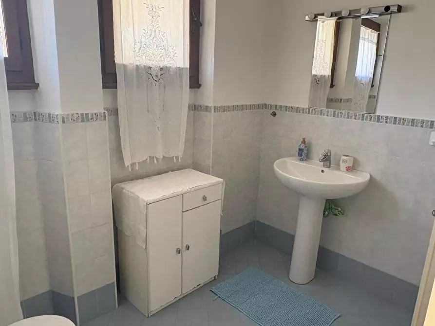 Immagine 15 di Casa bifamiliare in affitto  a Montignoso