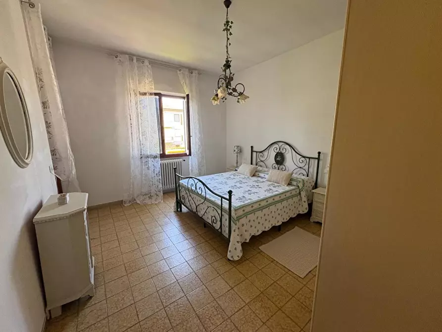 Immagine 21 di Casa bifamiliare in affitto  a Montignoso
