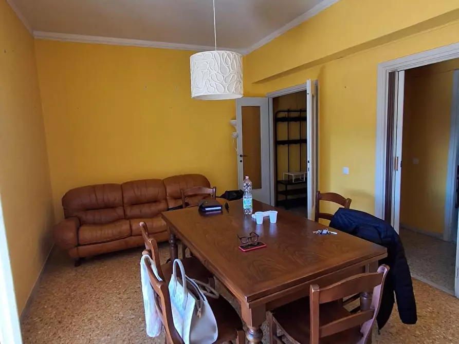 Immagine 2 di Appartamento in vendita  a Livorno