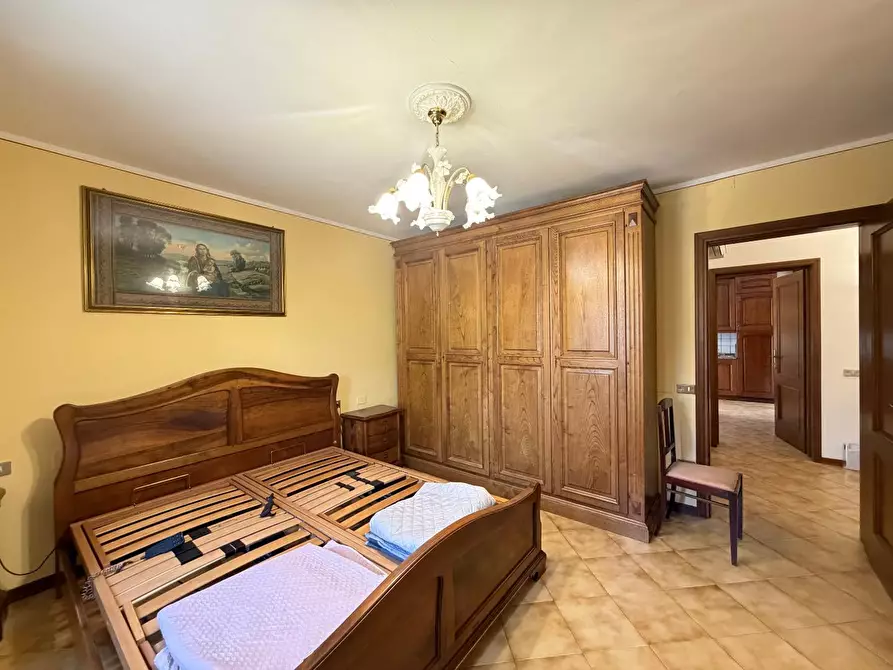 Immagine 6 di Appartamento in affitto  a Lucca
