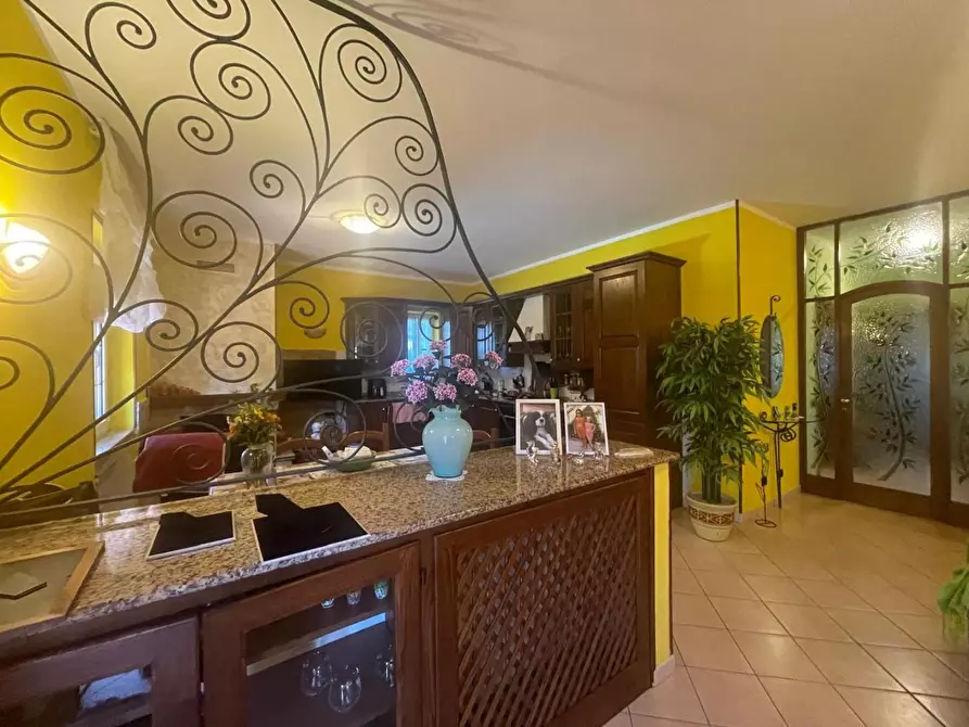 Immagine 6 di Porzione di casa in vendita  a Ortonovo