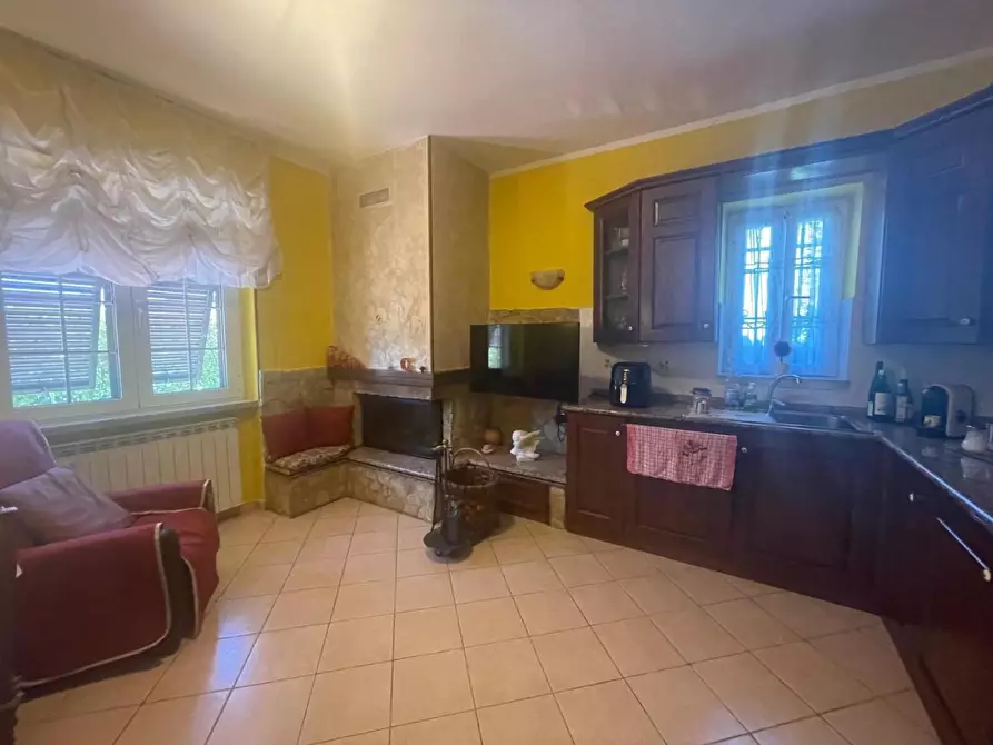 Immagine 13 di Porzione di casa in vendita  a Ortonovo