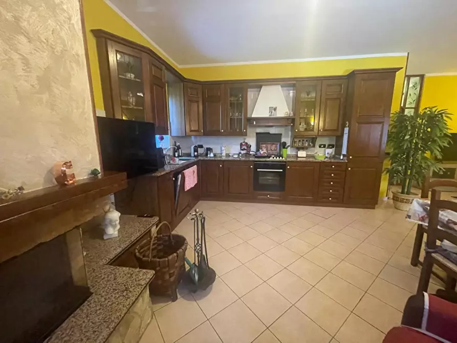 Immagine 7 di Porzione di casa in vendita  a Ortonovo