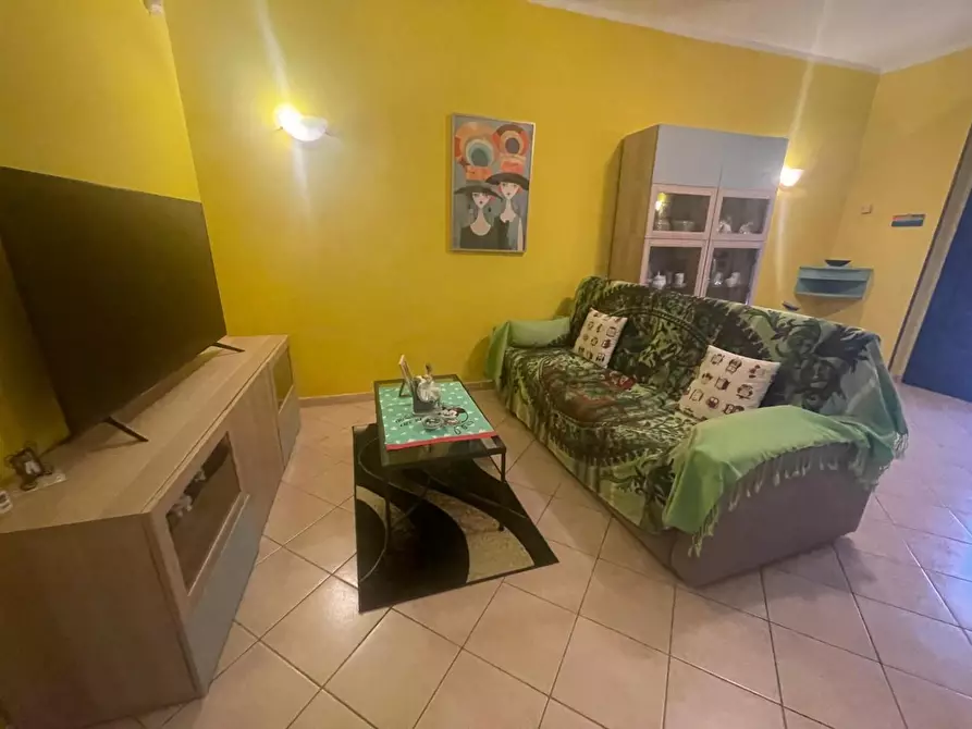 Immagine 14 di Porzione di casa in vendita  a Ortonovo