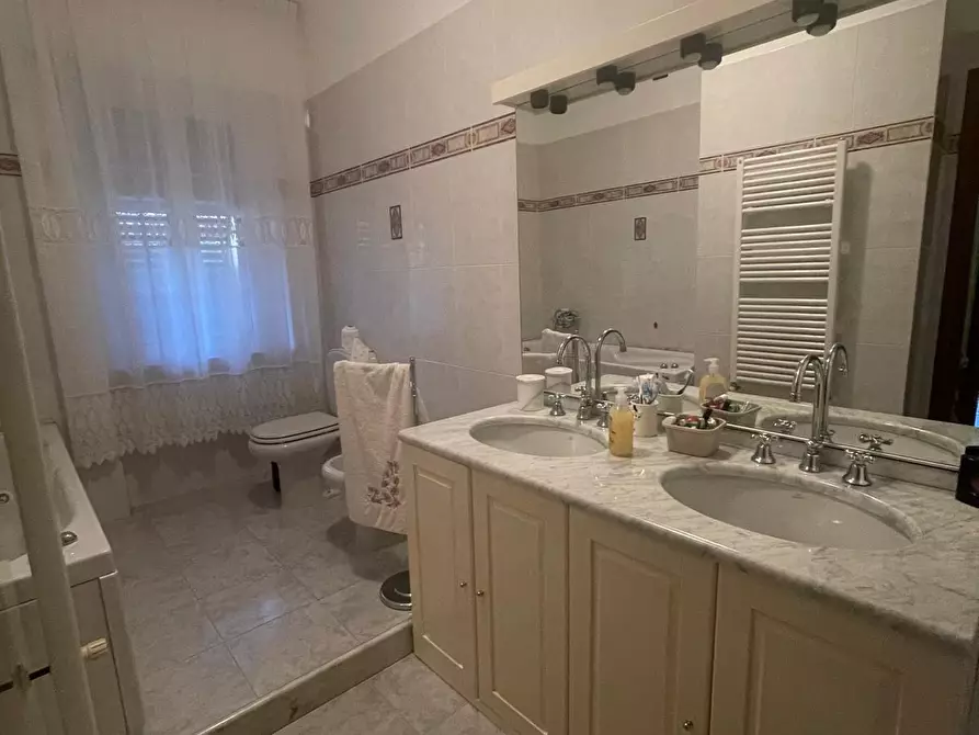 Immagine 20 di Porzione di casa in vendita  a Ortonovo