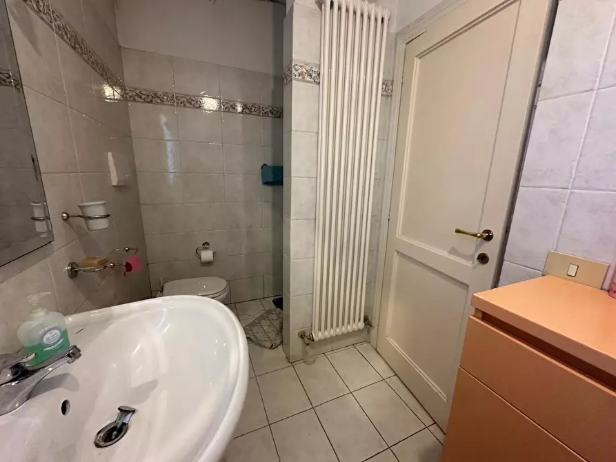 Immagine 15 di Terratetto in vendita  a Capraia E Limite