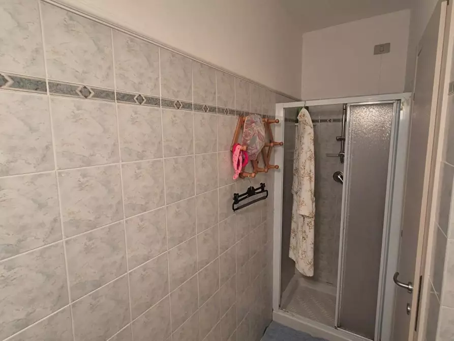 Immagine 7 di Appartamento in vendita  a Carrara