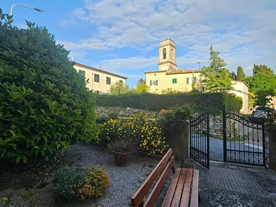 Immagine 30 di Appartamento in vendita  a Collesalvetti