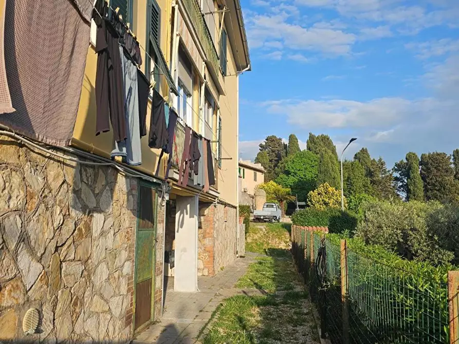 Immagine 27 di Appartamento in vendita  a Collesalvetti