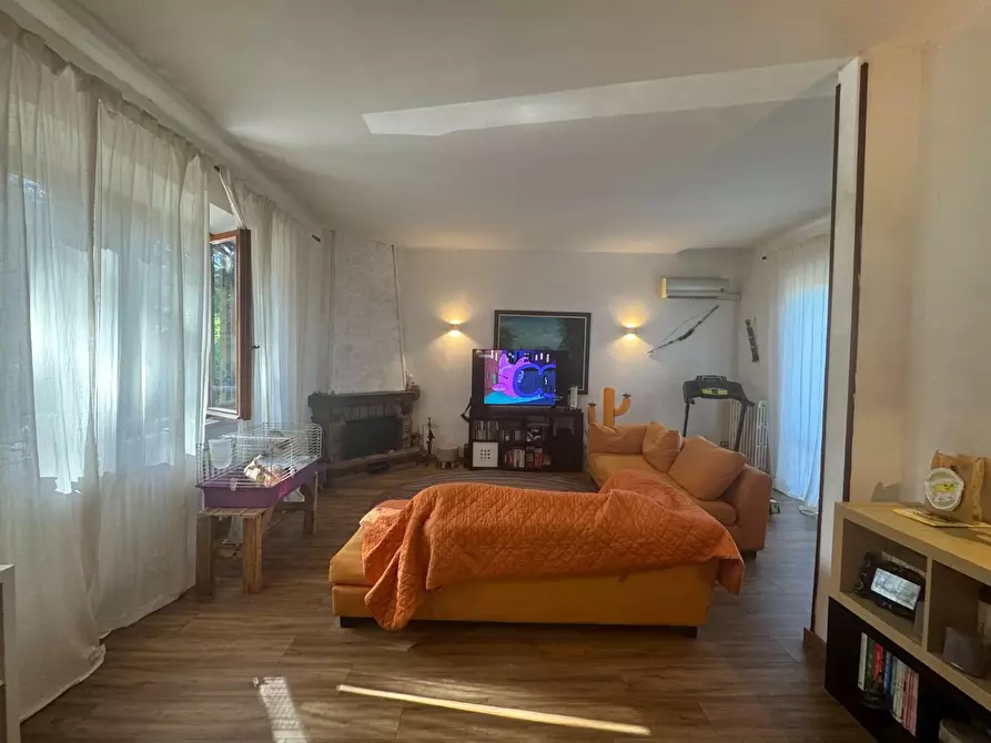 Immagine 19 di Casa indipendente in vendita  a Collesalvetti