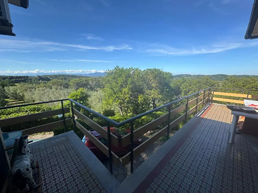 Immagine 37 di Casa indipendente in vendita  a Collesalvetti