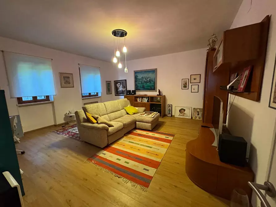Immagine 50 di Casa indipendente in vendita  a Collesalvetti