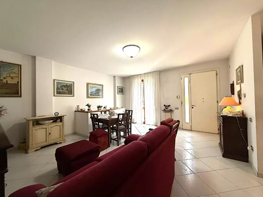 Immagine 20 di Appartamento in vendita  a Empoli