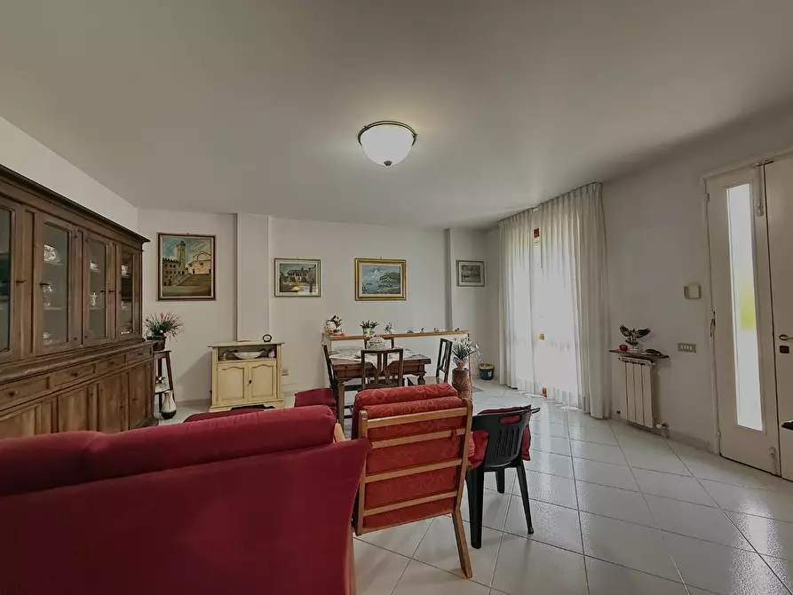 Immagine 17 di Appartamento in vendita  a Empoli