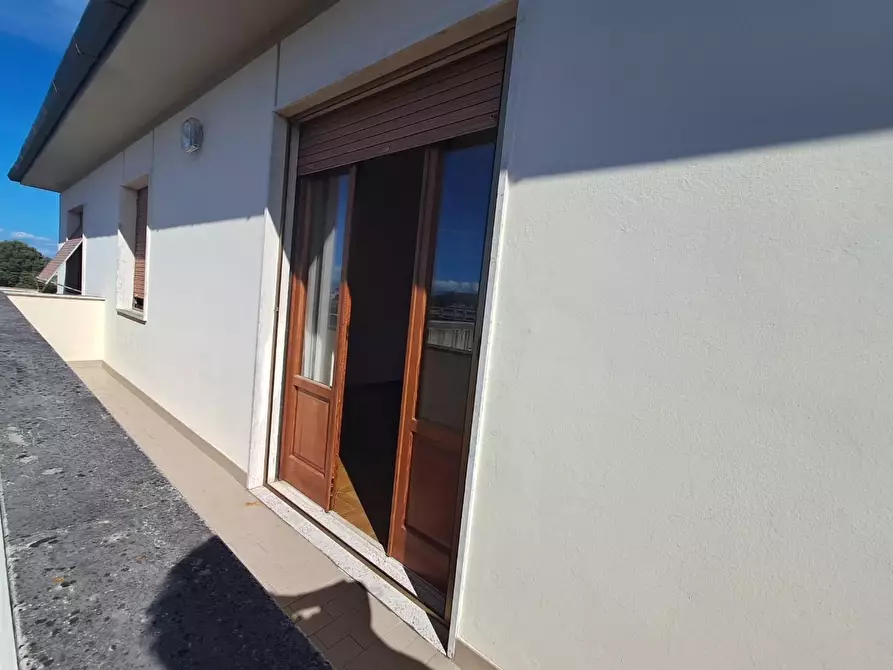 Immagine 8 di Appartamento in affitto  a Calcinaia