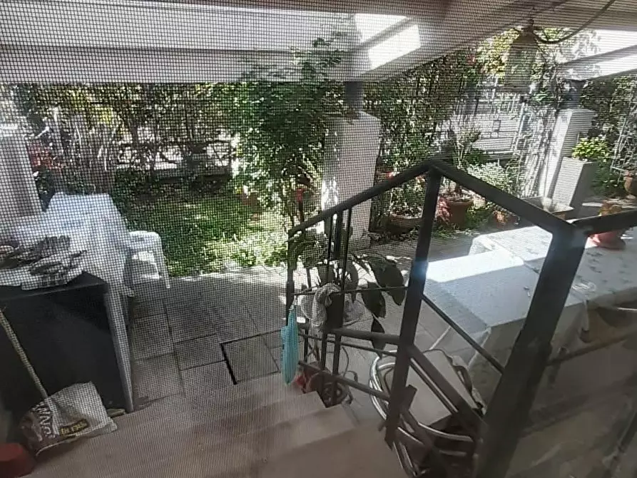 Immagine 9 di Porzione di casa in vendita  a Ortonovo