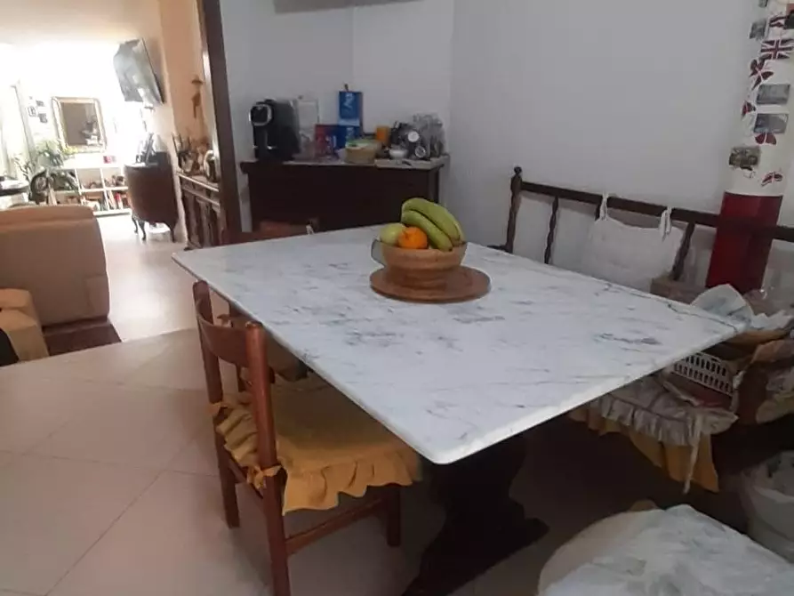 Immagine 14 di Porzione di casa in vendita  a Ortonovo