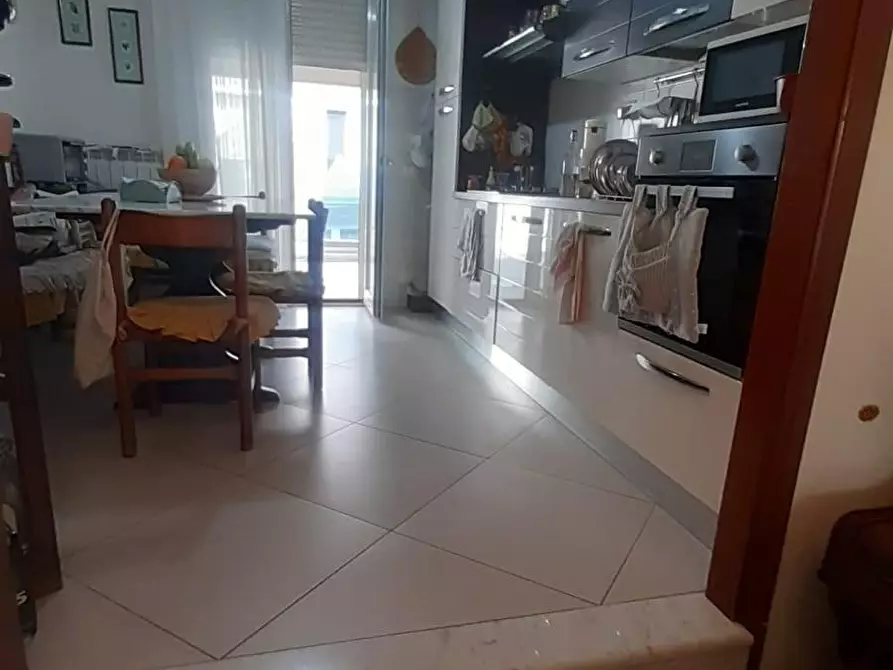 Immagine 1 di Porzione di casa in vendita  a Ortonovo