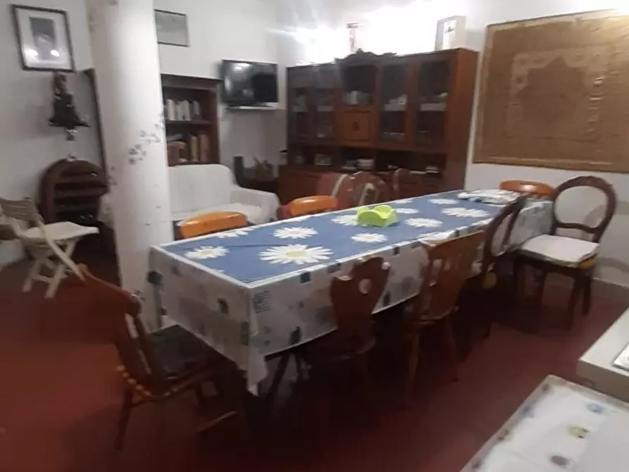 Immagine 4 di Porzione di casa in vendita  a Ortonovo