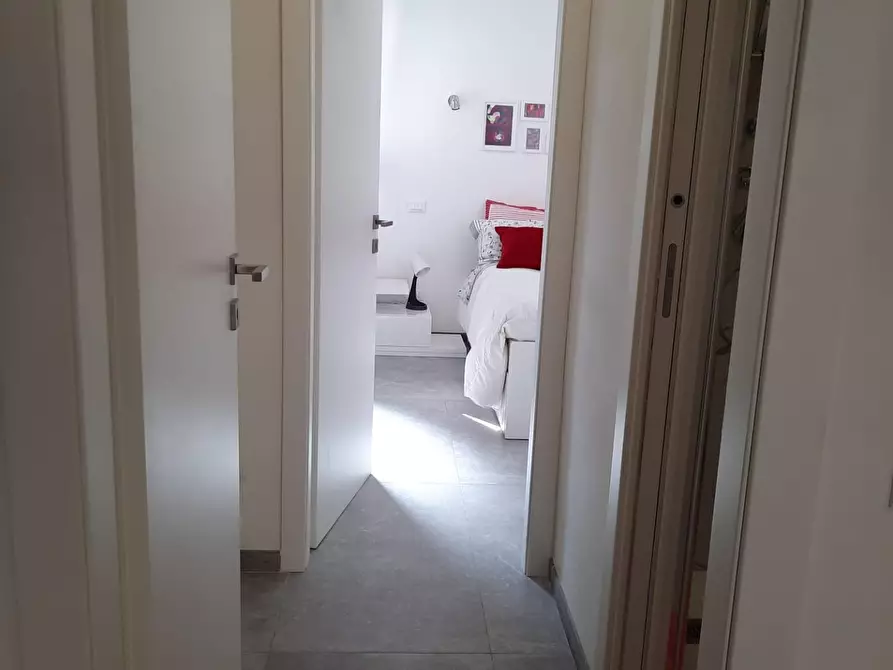 Immagine 2 di Appartamento in vendita  a Viareggio
