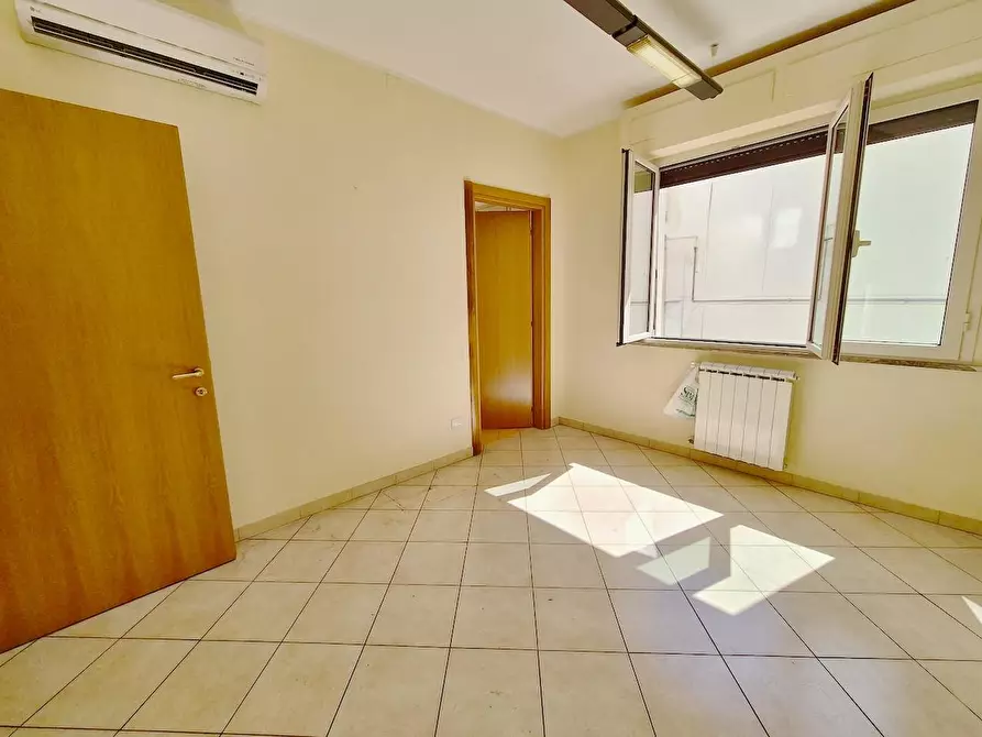Immagine 19 di Appartamento in vendita  a Pisa