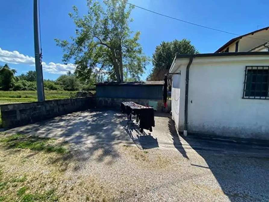 Immagine 31 di Terratetto in vendita  a Massa E Cozzile
