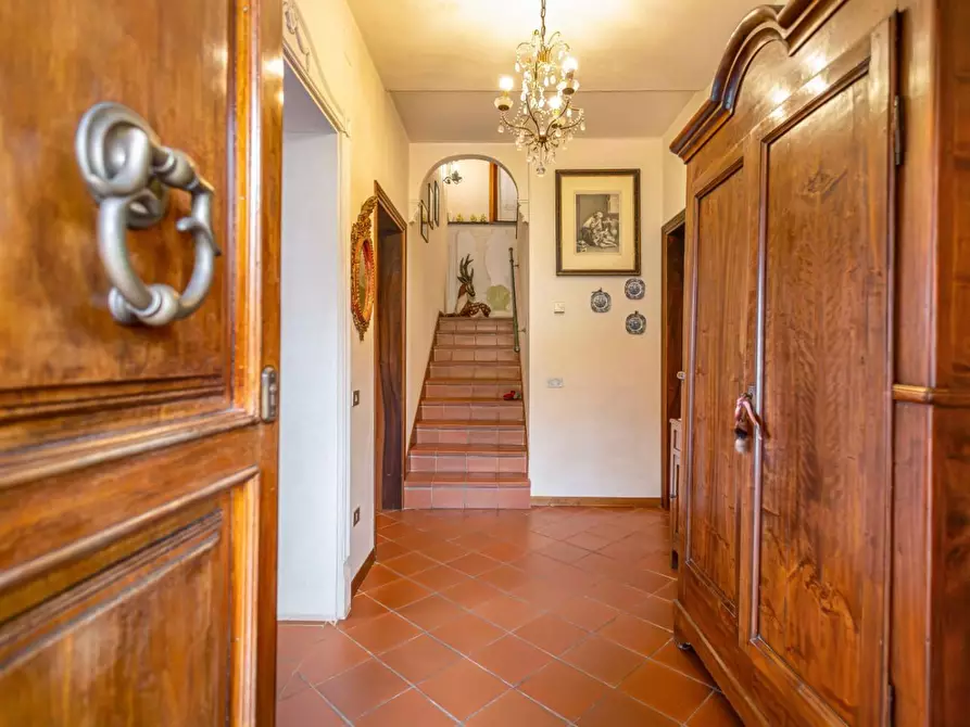Immagine 7 di Casa indipendente in vendita  a Santa Maria A Monte