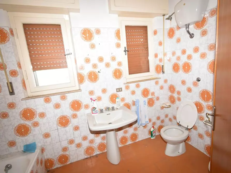 Immagine 49 di Villa in vendita  a San Giuliano Terme