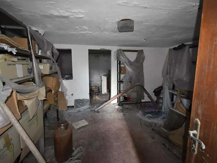 Immagine 16 di Villa in vendita  a San Giuliano Terme