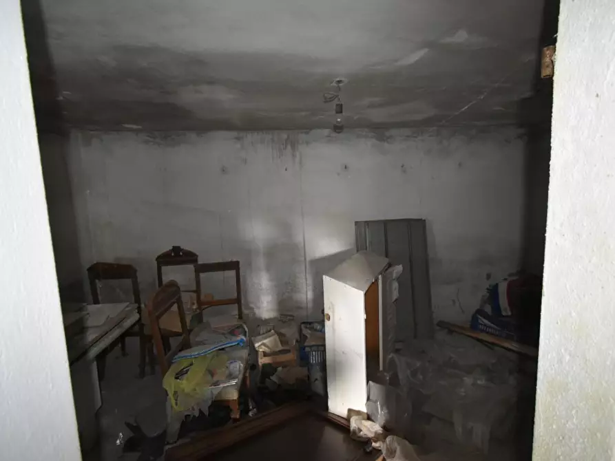 Immagine 15 di Villa in vendita  a San Giuliano Terme
