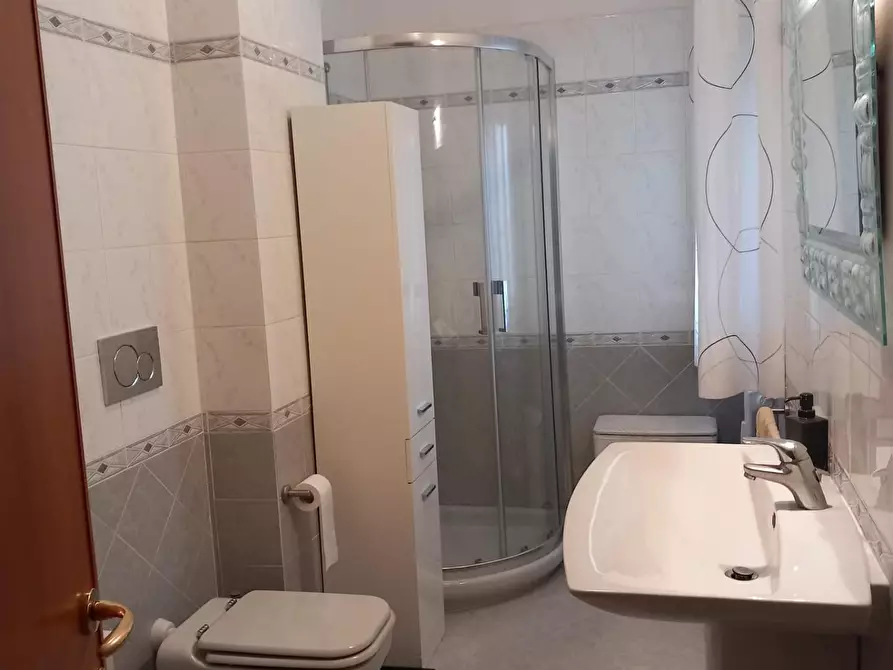Immagine 13 di Appartamento in vendita  a Livorno