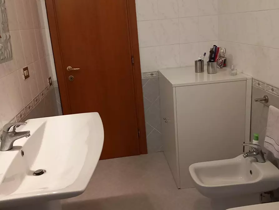 Immagine 12 di Appartamento in vendita  a Livorno