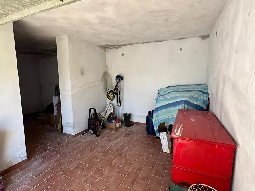 Immagine 33 di Appartamento in vendita  a Lucca