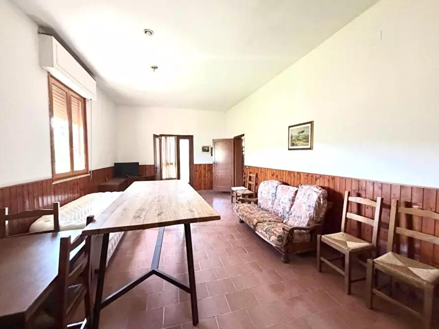 Immagine 5 di Villa in vendita  a Vinci